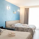 Asterias - & 4*