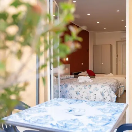 Asterias - & 4* Pizzo (Calabria)