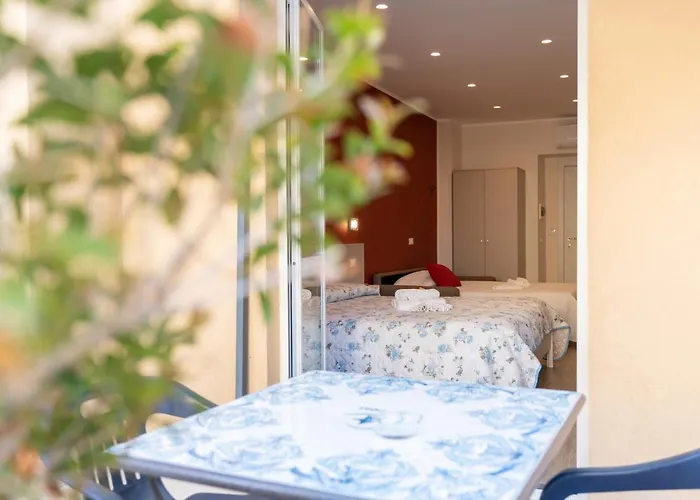 Asterias - & 4* Pizzo (Calabria)