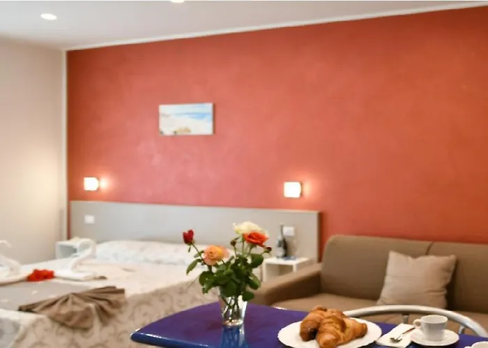 Asterias - & Aparthotel Pizzo (Calabria)