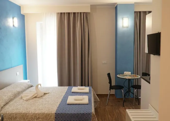 Asterias - & Aparthotel Pizzo (Calabria)